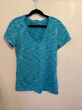Reebok v neck athletic top